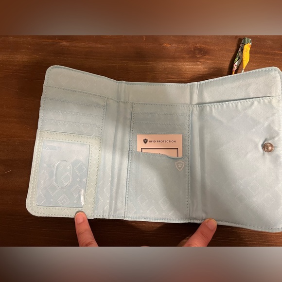 Very Bradley Wristlet - Picture 2 of 5